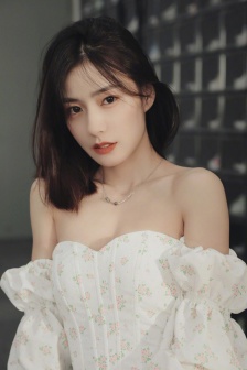 年轻女教师2高清观看